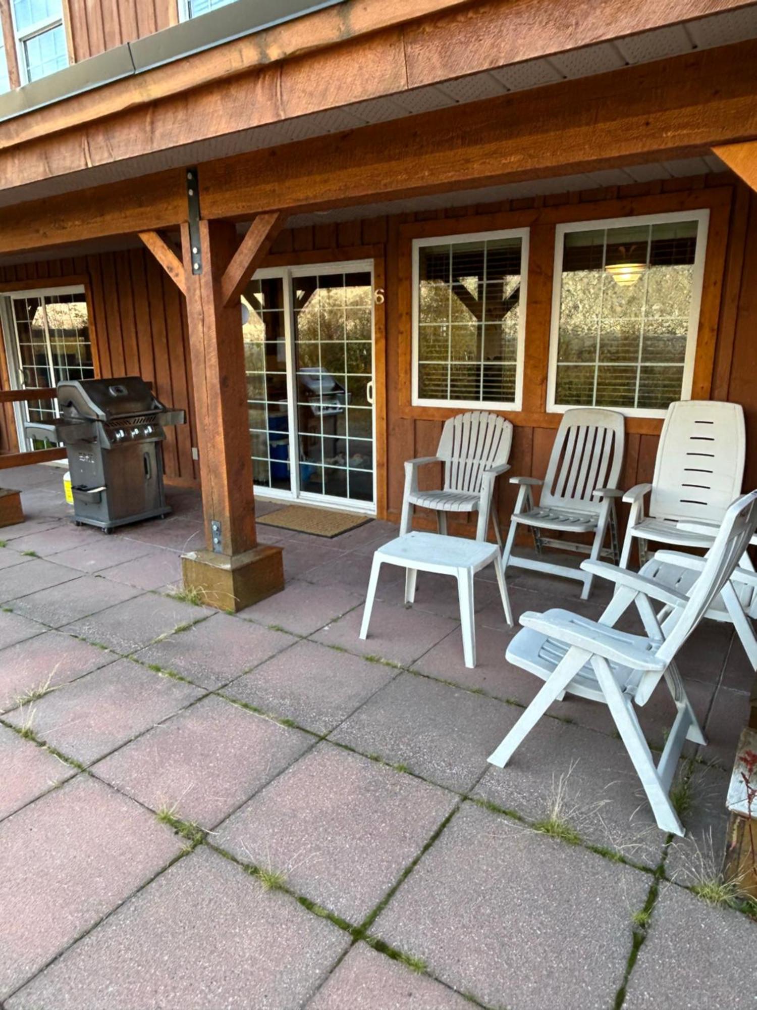 3 Bedroom 3 Bath Ski In Ski Out With Private Hot Tub Big White Eksteriør bilde