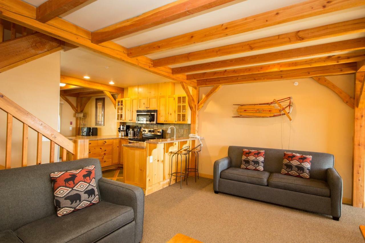 3 Bedroom 3 Bath Ski In Ski Out With Private Hot Tub Big White Eksteriør bilde