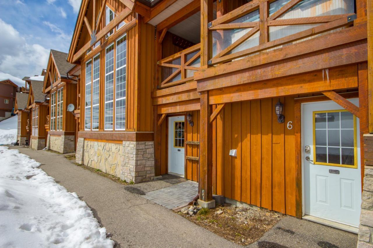 3 Bedroom 3 Bath Ski In Ski Out With Private Hot Tub Big White Eksteriør bilde